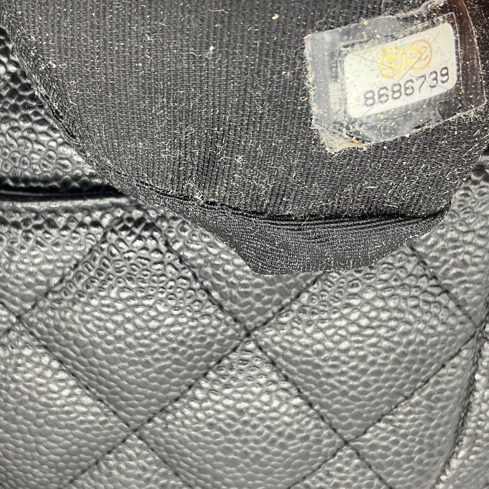 CHANEL BLACK / GOLD HARDWARE CC LOGO QUILTED CAVIAR LEATHER TIMELESS POCHETTE SH - Picture 14 of 16